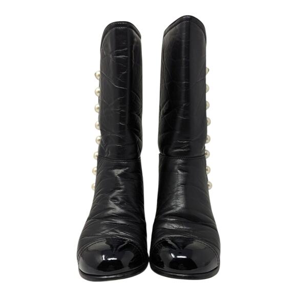 Chanel 2016 black leather calf height pearl button gold heel boots CC logo 36.5 - Picture 3 of 15
